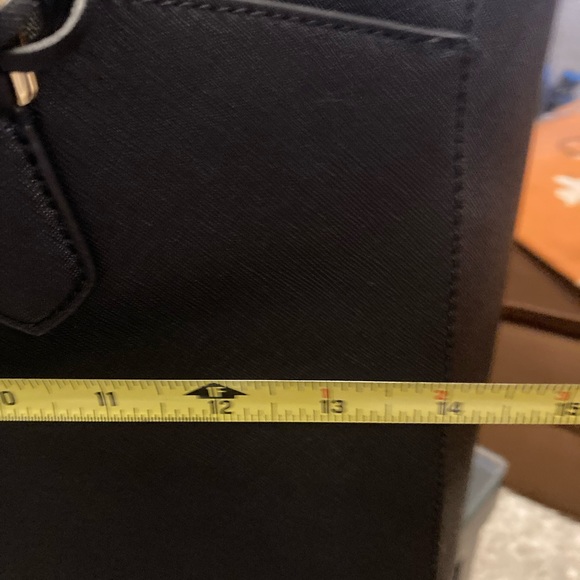 ❤️❤️Tory Burch Robinson Polished, Sophisticated and Refined - Picture 11 of 14